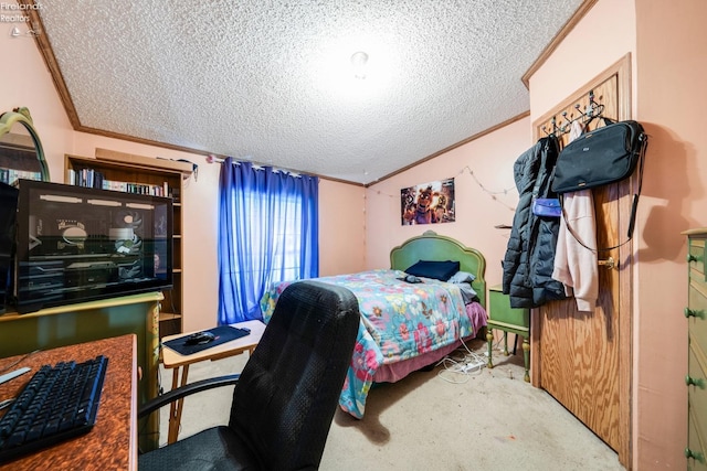 bedroom featuring ornamental molding, a textured ceiling, vaulted ceiling, and carpet