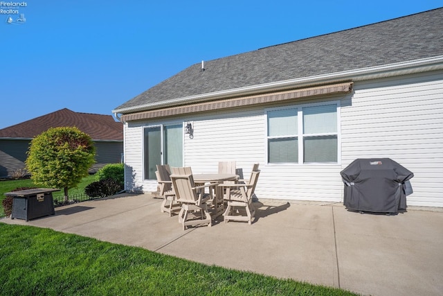 2133 S Harbor Bay Dr, Marblehead, OH 43440 - view of patio with grilling area