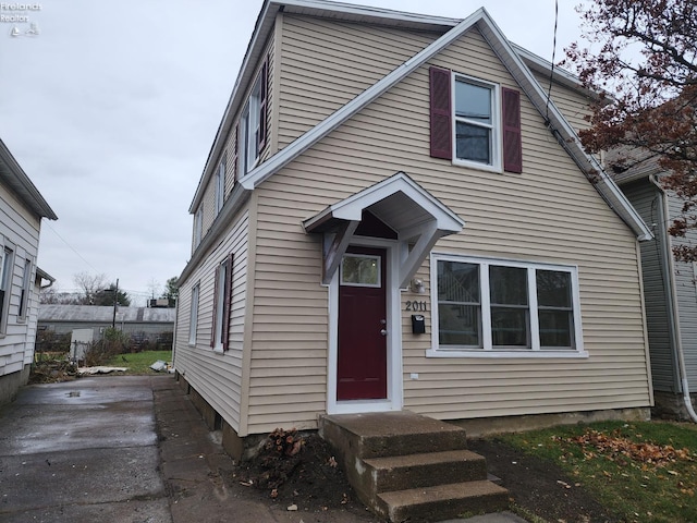 view of front of house