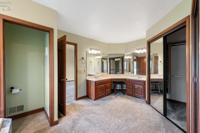 bathroom with vanity