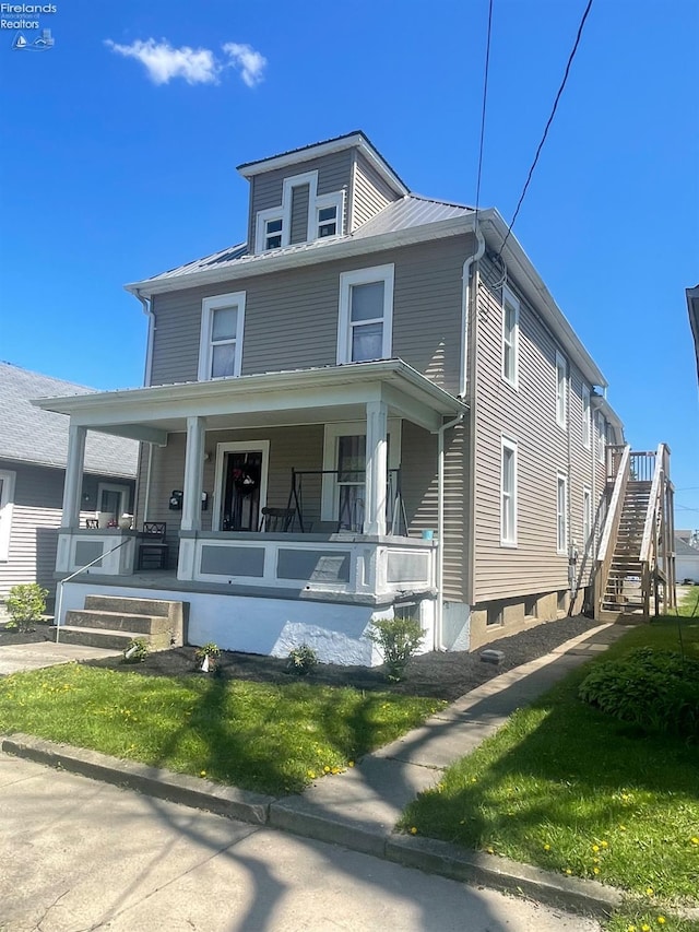 view of front of property