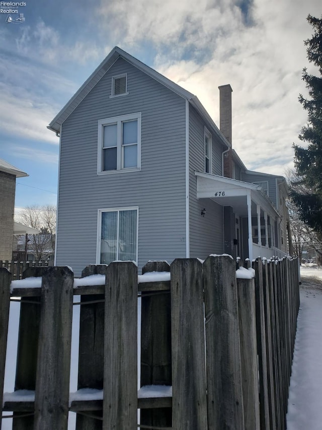 view of home's exterior