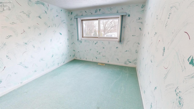 empty room with carpet