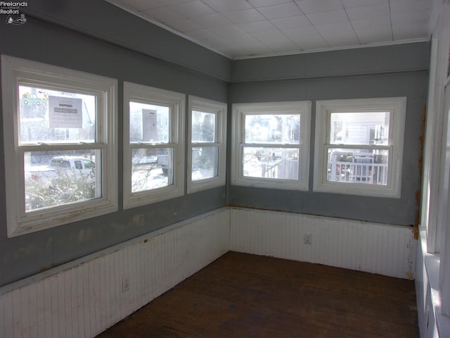 view of unfurnished sunroom