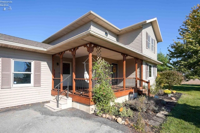 view of front of property with a porch