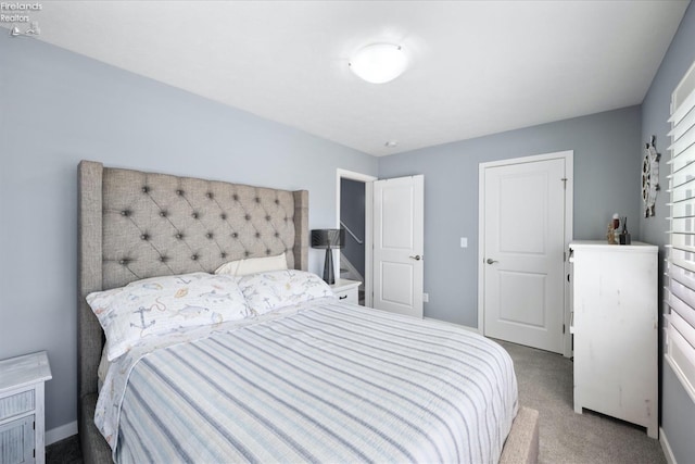 bedroom with carpet flooring