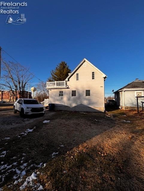 view of property exterior