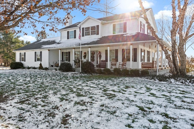 view of front of property featuring a porch