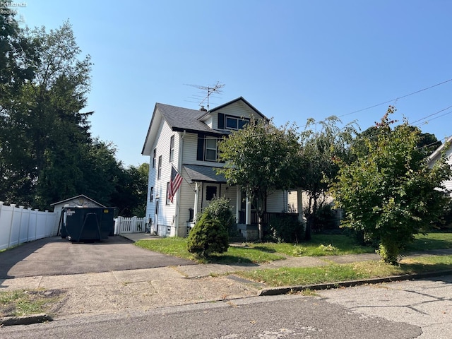 view of front of home