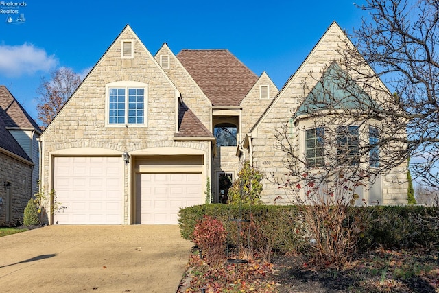 view of front facade with a garage