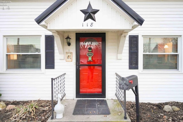 view of property entrance