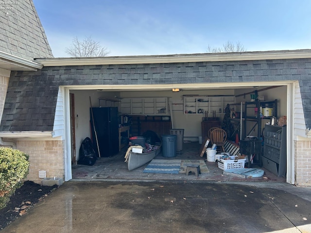 424 N Ridge Rd, Willard, OH 44890 - garage with driveway