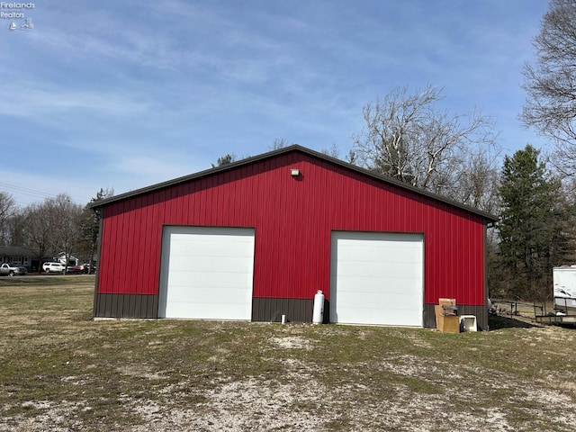 424 N Ridge Rd, Willard, OH 44890 - view of outbuilding with an outbuilding