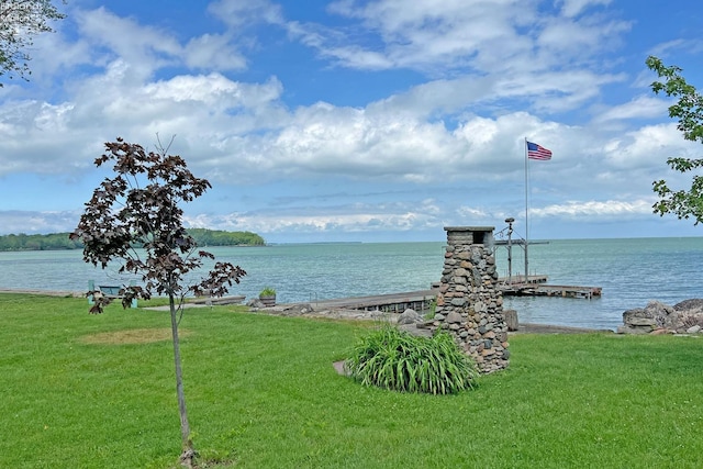 208 Johanna Ln, Kelleys Island, OH 43438 - property view of water