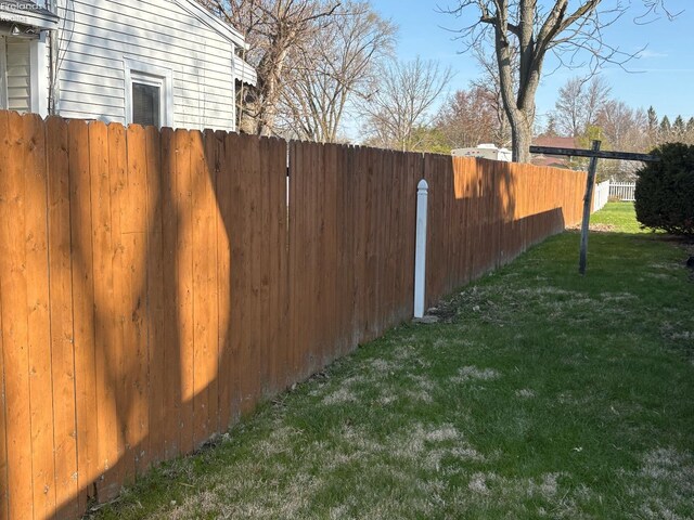 view of yard featuring fence