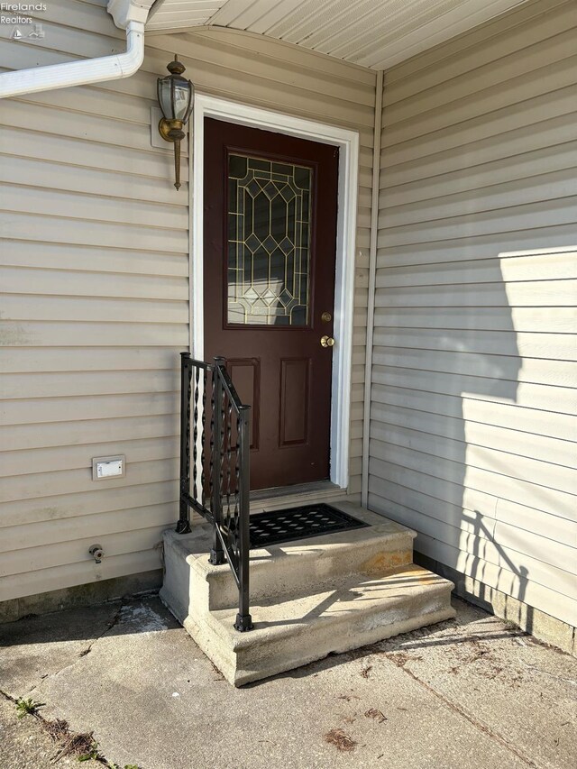 view of exterior entry