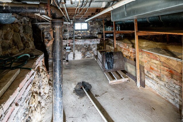 113 W Grant St, Clyde, OH 43410 - view of storage room