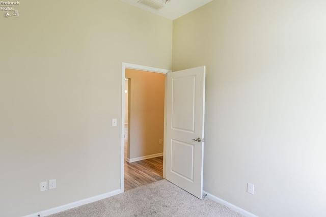 4340 E Mckenna Ln, Port Clinton, OH 43452 - unfurnished room with carpet floors and baseboards