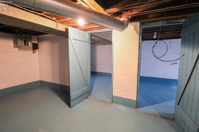 2615 Columbus Ave, Sandusky, OH 44870 - unfinished below grade area featuring electric panel and baseboards