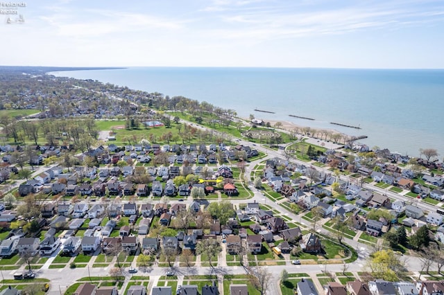 1507 S Lakeview Blvd, Lorain, OH 44052 - aerial view with a residential view and a water view