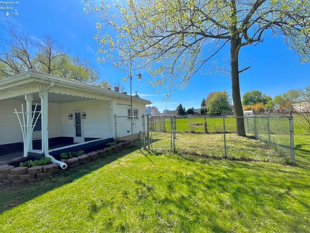 120 Mckim St, Bellevue, OH 44811 - view of yard featuring fence and a gate