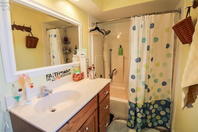 20 Chippewa Dr, Milan, OH 44846 - bathroom with shower / tub combo with curtain and vanity