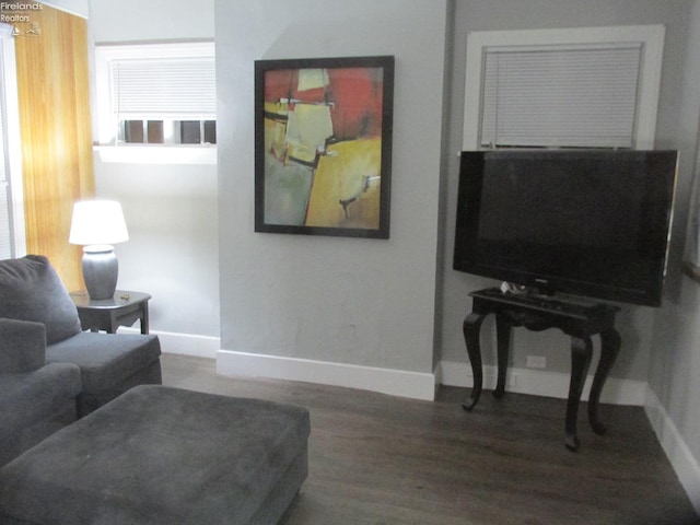 604 E Jefferson St, Sandusky, OH 44870 - living room with baseboards and wood finished floors