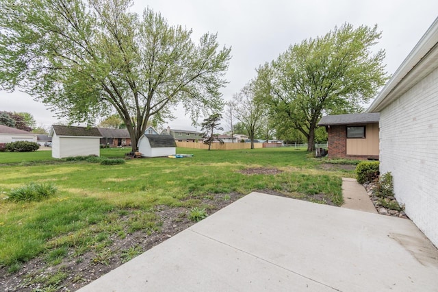 412 E 10th St, Port Clinton, OH 43452 - view of yard featuring a patio