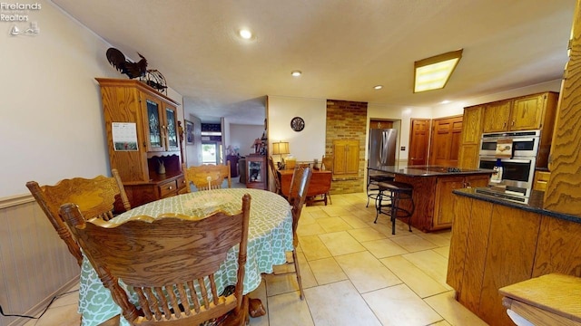 66 Hillcrest Dr, Willard, OH 44890 - dining space with recessed lighting