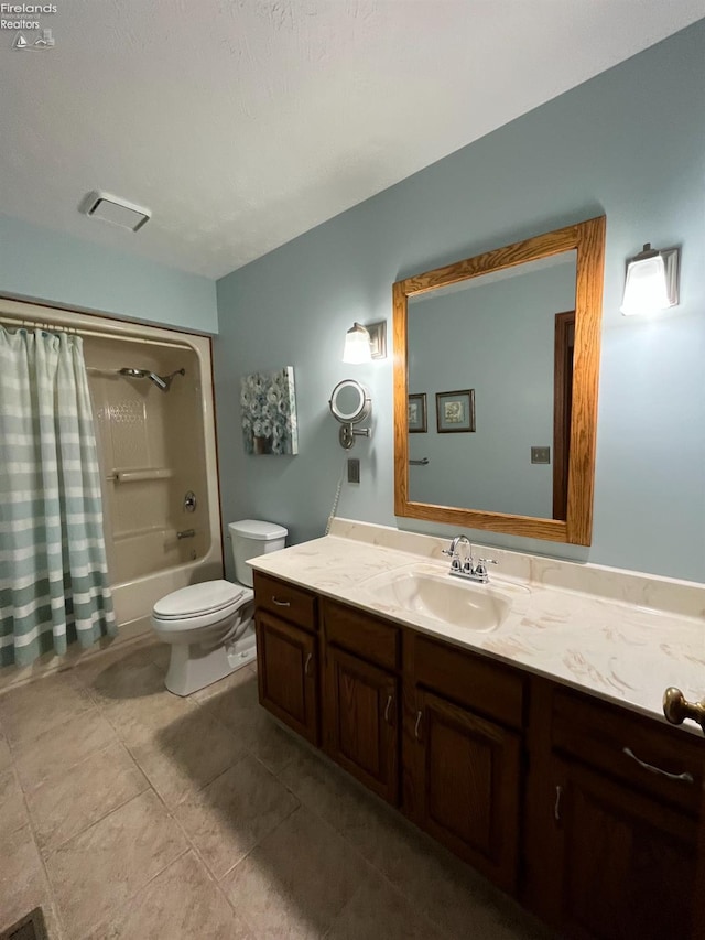 378 Lelar St, Tiffin, OH 44883 - bathroom featuring toilet, tile patterned floors, shower / bath combo, and vanity