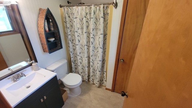 903 N Warpole, Upper Sandusky, OH 43351 - full bath with toilet, vanity, and a shower with shower curtain