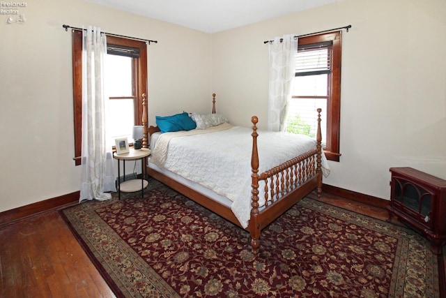 206 Lincoln Dr, Port Clinton, OH 43452 - bedroom featuring baseboards and hardwood / wood-style floors