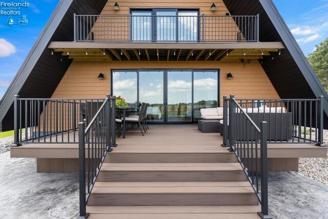 1861 N Opfer Lentz Rd, Martin, OH 43445 - rear view of property featuring a balcony
