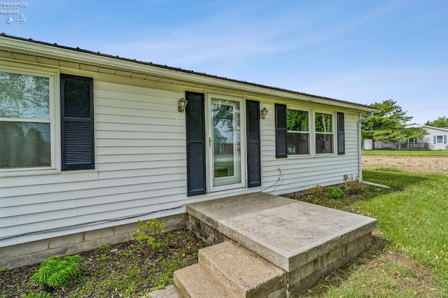 6518 W Township Road 112, Fostoria, OH 44830 - entrance to property featuring a yard