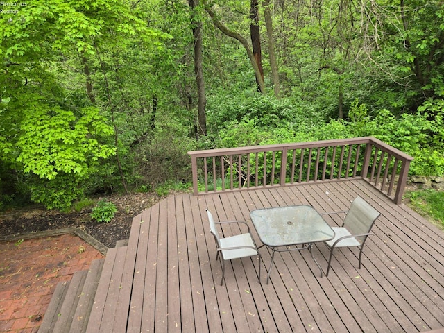 29 Scheiber St, Tiffin, OH 44883 - view of wooden deck