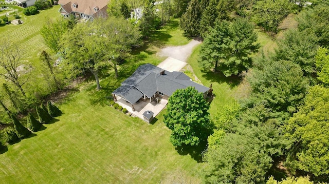 aerial view of property and surrounding area