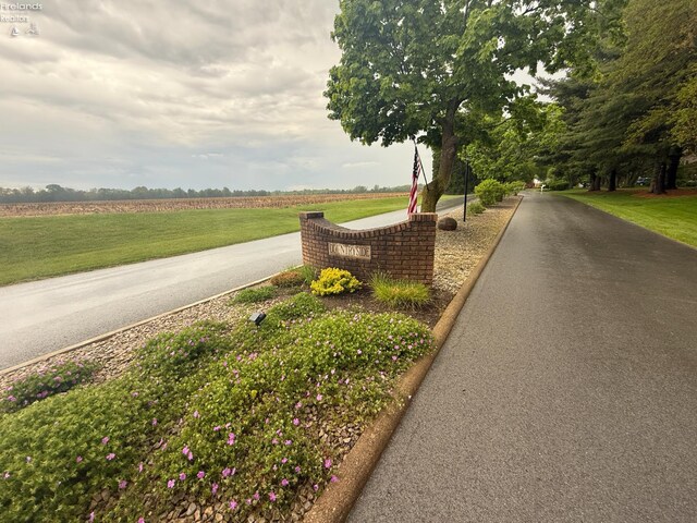 914 Wood Glen Ct, Norwalk, OH 44857 - view of asphalt street