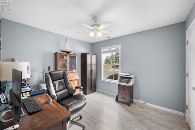 7 N Schooner Point Dr, Port Clinton, OH 43452