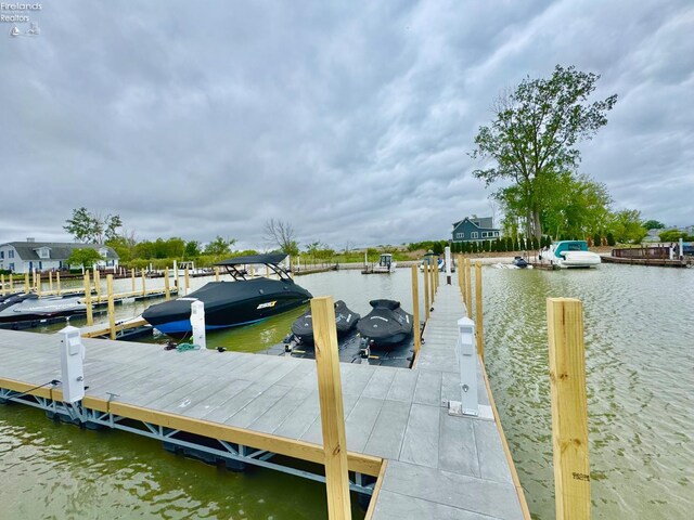 7 N Schooner Point Dr, Port Clinton, OH 43452
