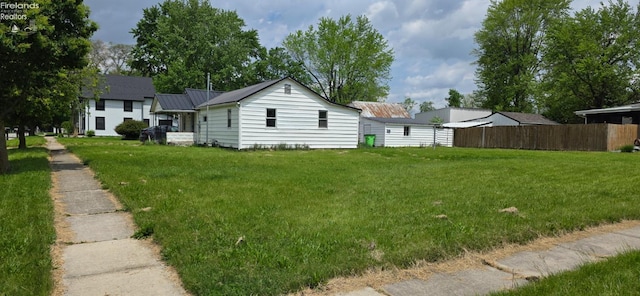 1037 Fishlock Ave, Findlay, OH 45840 - view of yard
