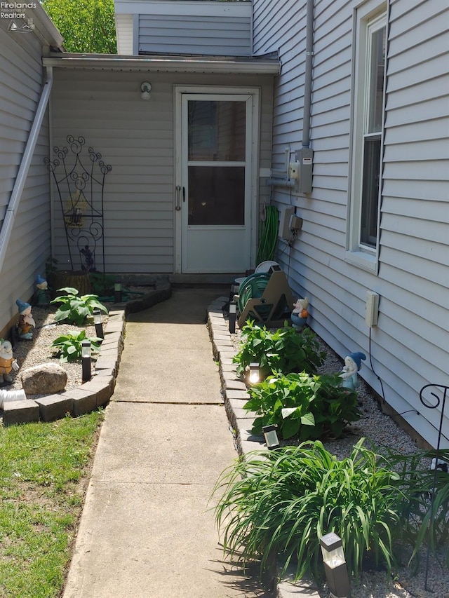 217 N Mulberry St, Clyde, OH 43410 - view of entrance to property