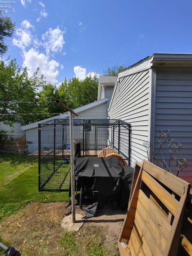 217 N Mulberry St, Clyde, OH 43410 - exterior space featuring an outdoor structure