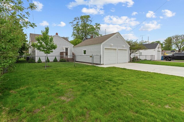 625 Laurel Ave, Port Clinton, OH 43452 - view of side of home with a garage and an outbuilding