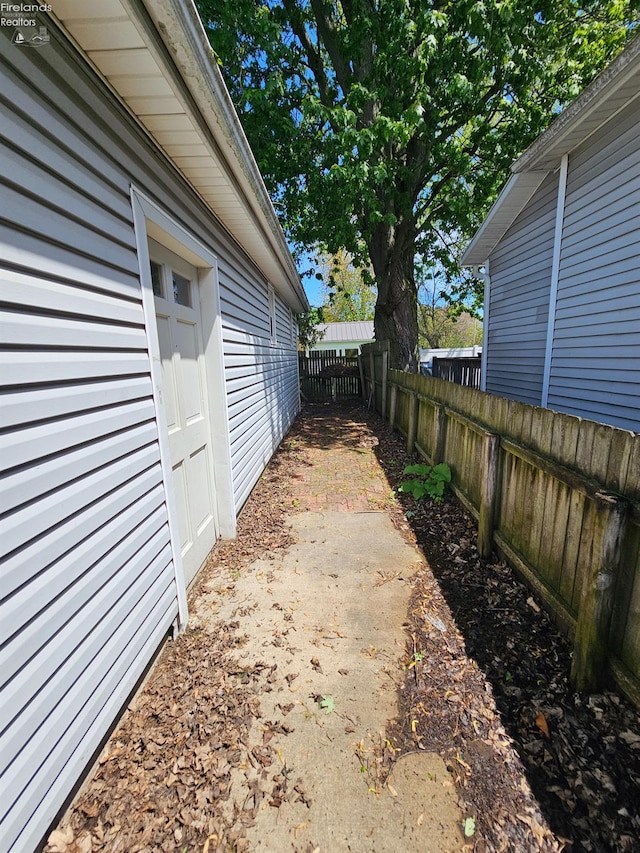 202 Duane St, Clyde, OH 43410 - view of yard featuring fence