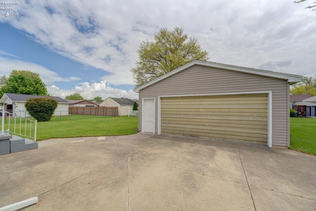 419 Kinney St, Bellevue, OH 44811 - view of detached garage