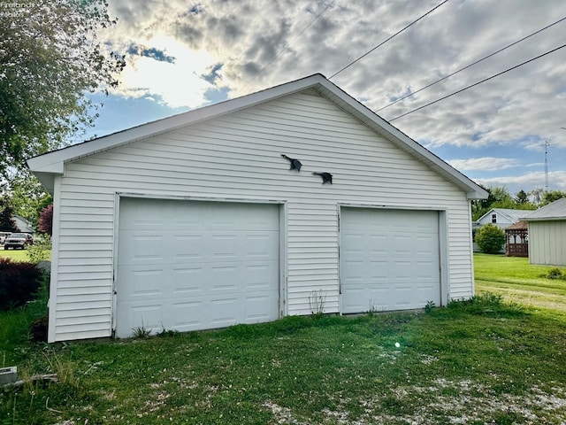 203 Washington St, Bettsville, OH 44815 - view of detached garage