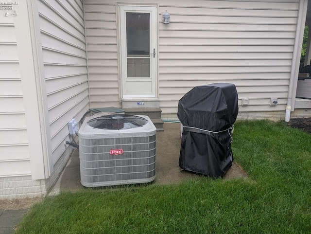 508 Snowy Egret Dr, Huron, OH 44839 - exterior view of cooling unit