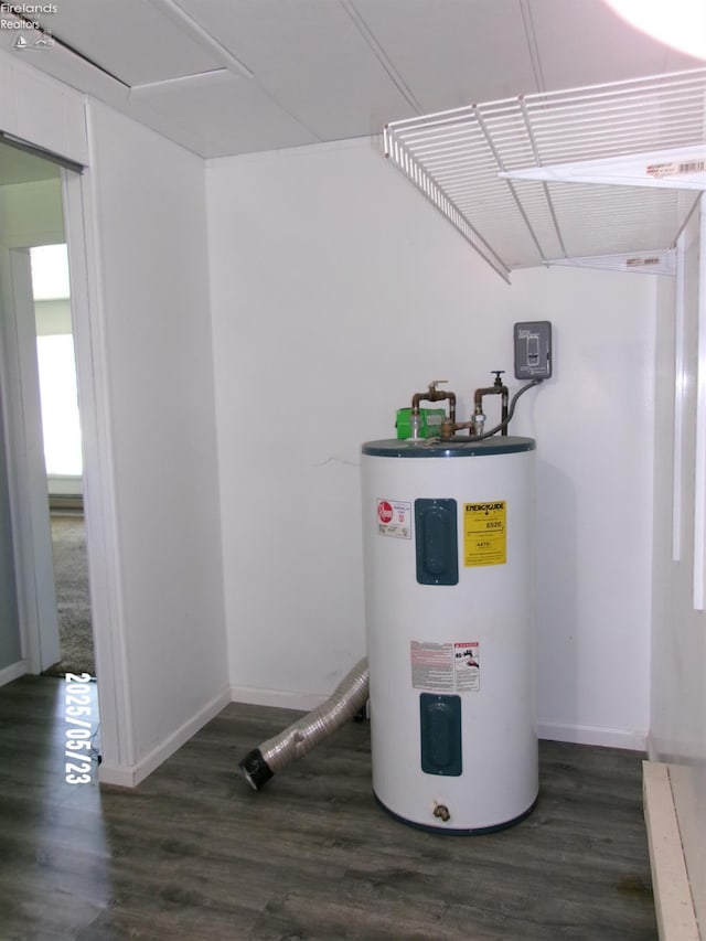 126 E Ottawa St, Oak Harbor, OH 43449 - utilities with electric water heater