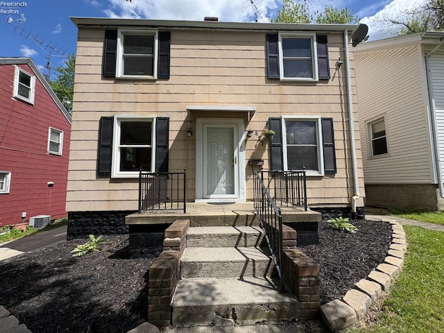 427 N Clover St, Fremont, OH 43420 - view of front of house with central air condition unit