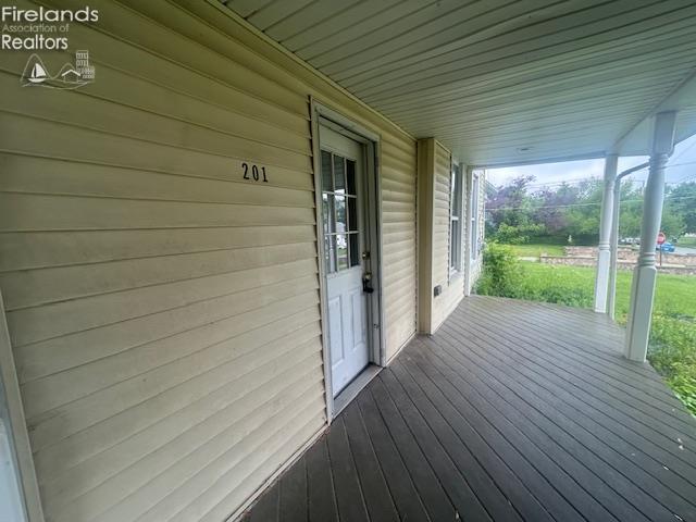 201 Heter St, Bellevue, OH 44811 - view of porch